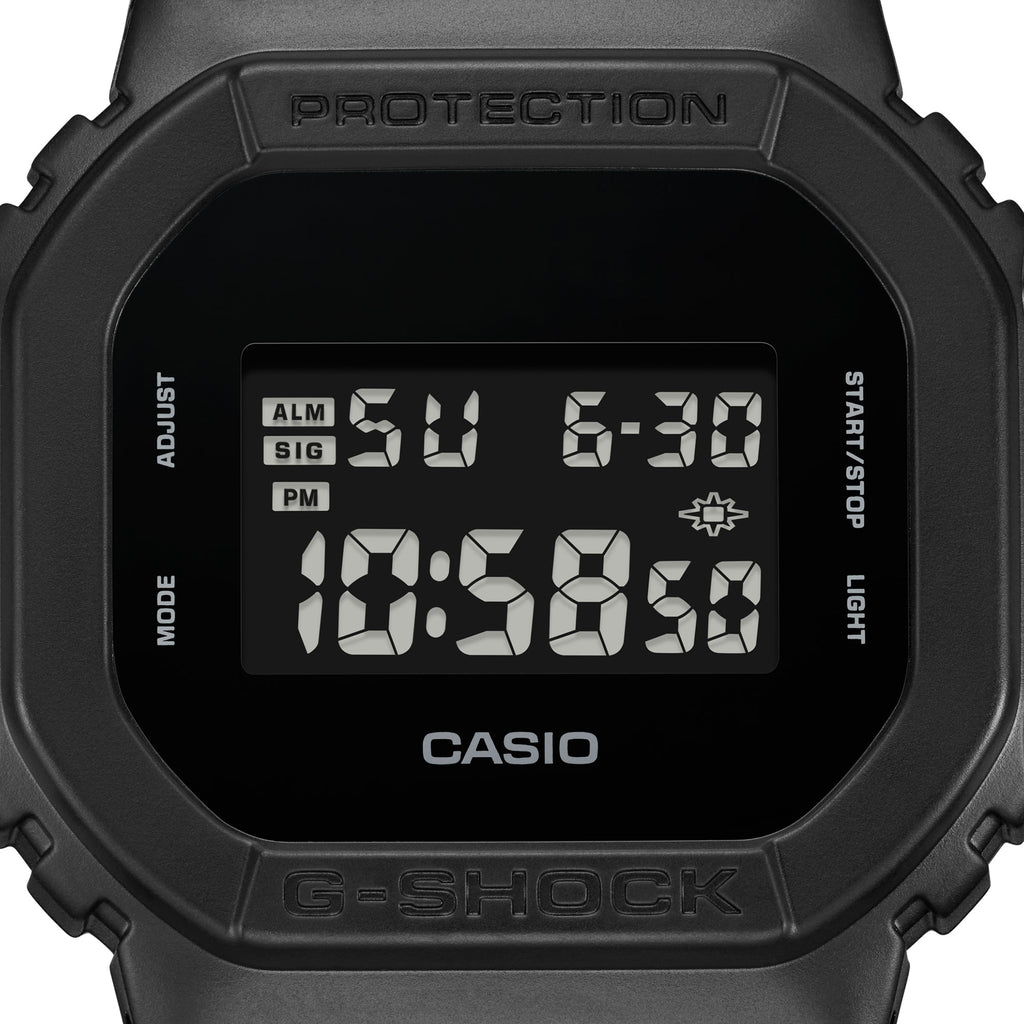 Casio G-Shock DW-5600UBB-1DR 運動防水手錶