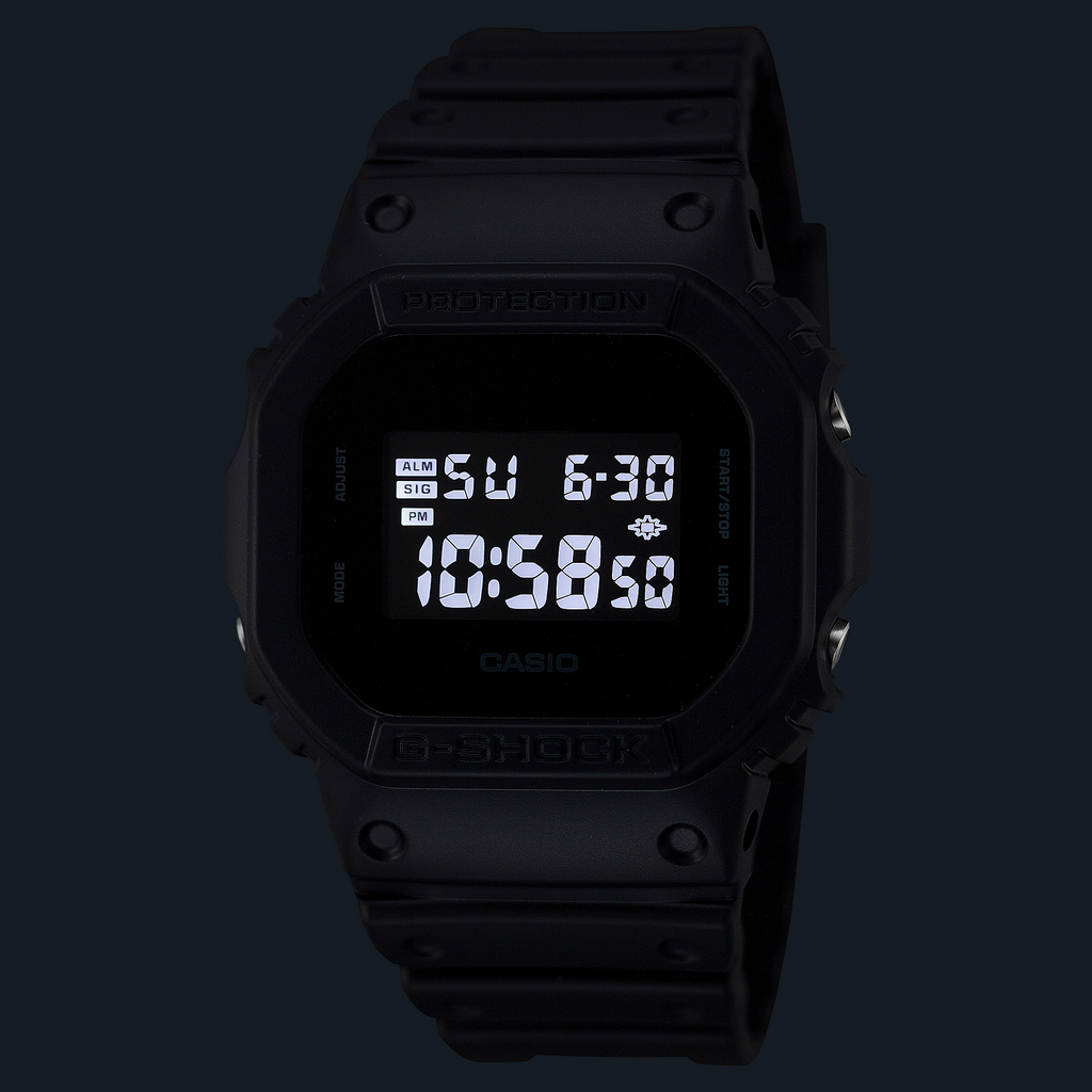 Casio G-Shock DW-5600UBB-1DR 運動防水手錶