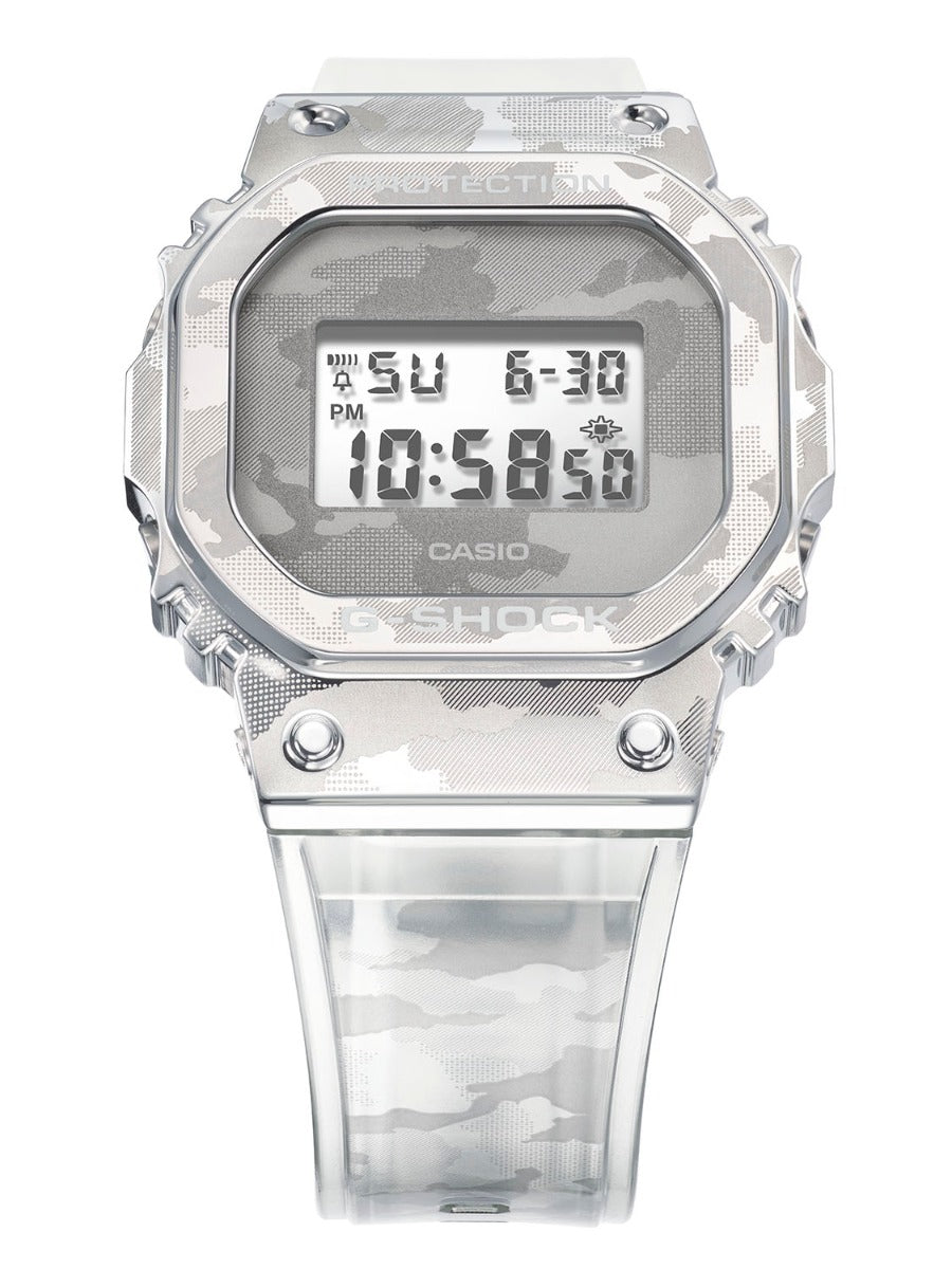 Casio G-Shock GM-5600SCM-1DR 運動防水手錶 — official product image
